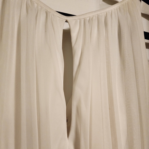 Beautiful black and white dress - Picture 2 of 5